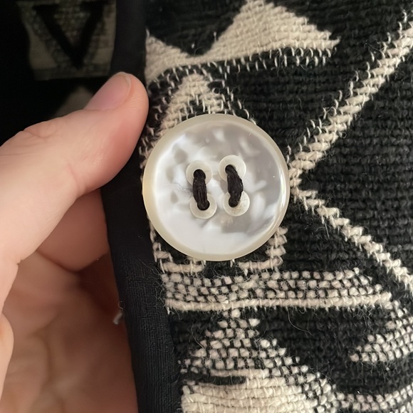 🎭 SOLD 🎭 Southwestern woven jacket - Picture 2 of 3